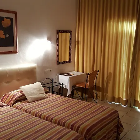 Residencia Catalina Affittacamere