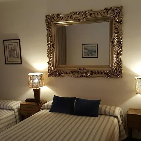 Pensión Residencia Catalina Palamós